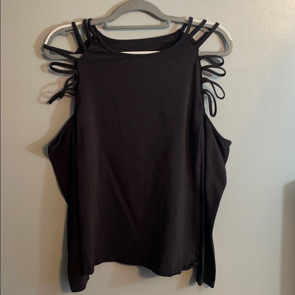 Black Shoulder cut out
